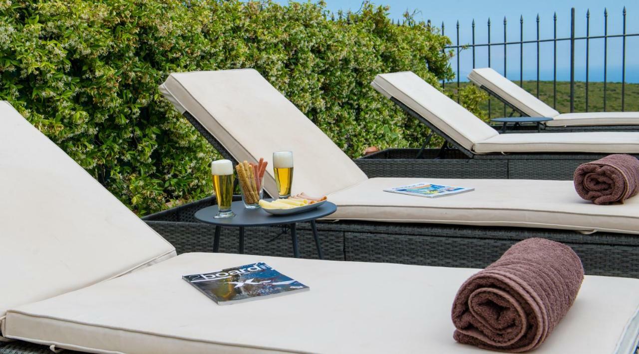Villa Olympia Vip Dhráfi Zewnętrze zdjęcie